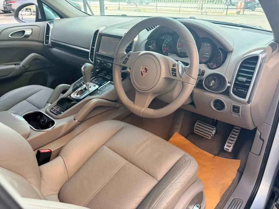 2011 Porsche Cayenne II 3