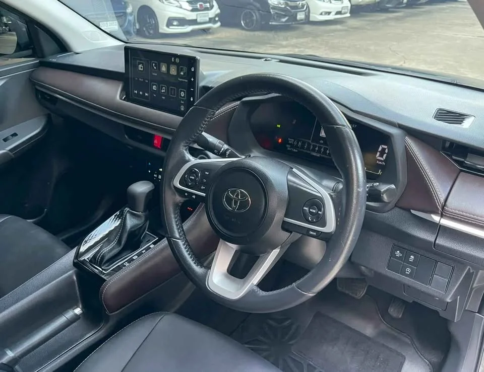 2023 Toyota Yaris ATIV IV 2