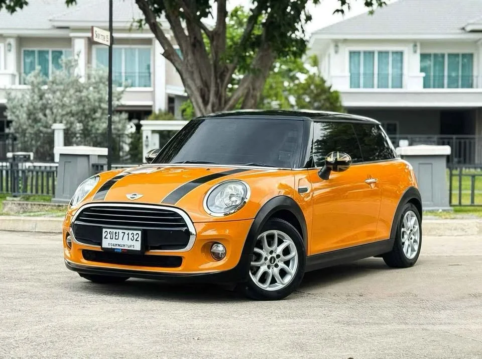2017 Mini Hatch  III 2