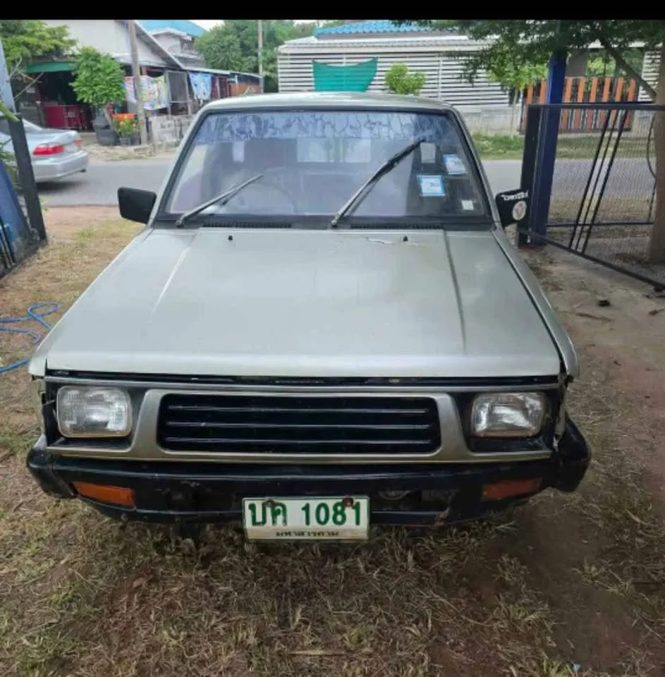 1979 Mitsubishi Triton II 3