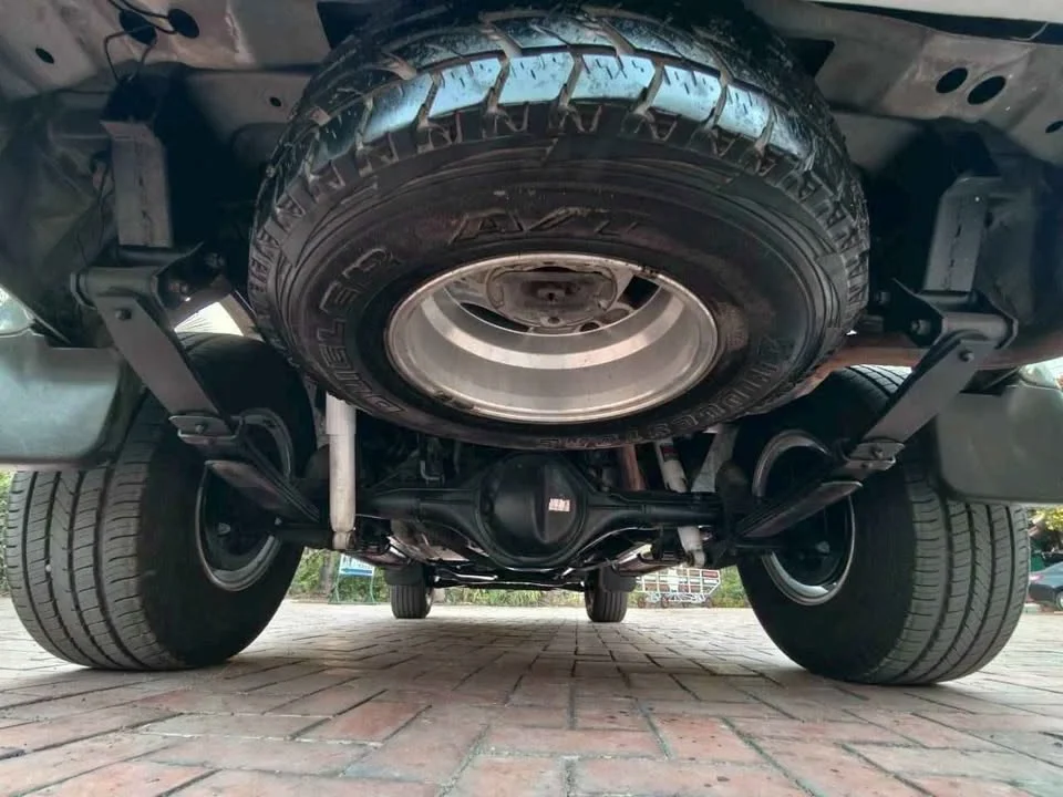 2002 Mitsubishi Strada G-Wagon 2