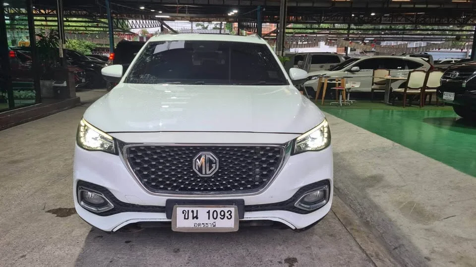 2021 MG HS 3