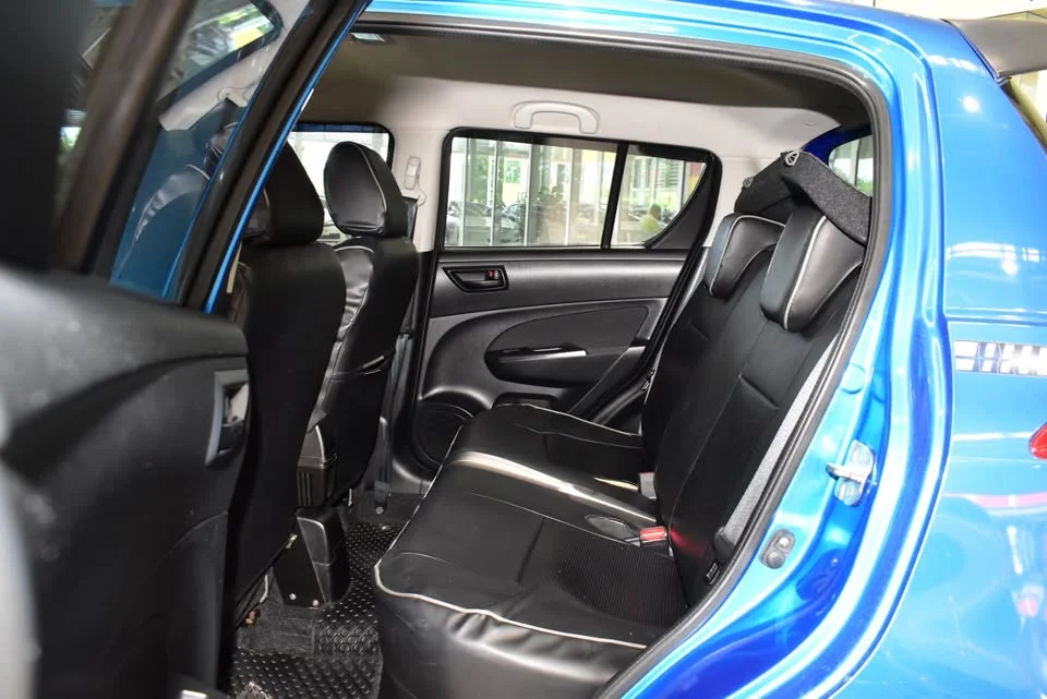 2016 Suzuki Swift II 3