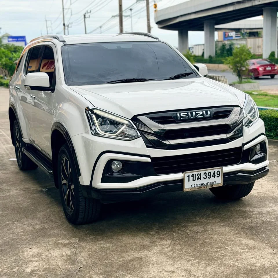 2020 Isuzu MU-X I 3