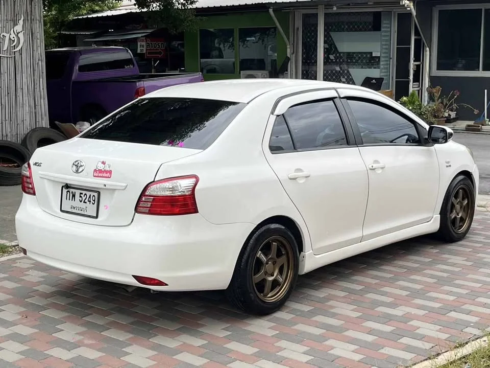2010 Toyota Vios II 2