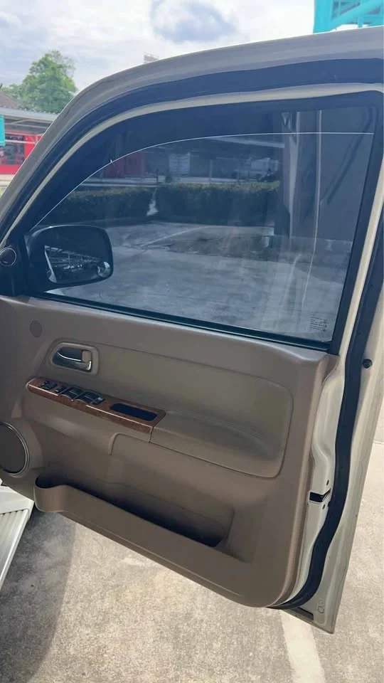 2009 Isuzu MU-7 2