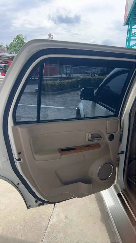 2009 Isuzu MU-7 2