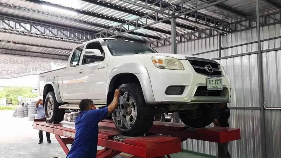 2013 Mazda BT-Series I 2