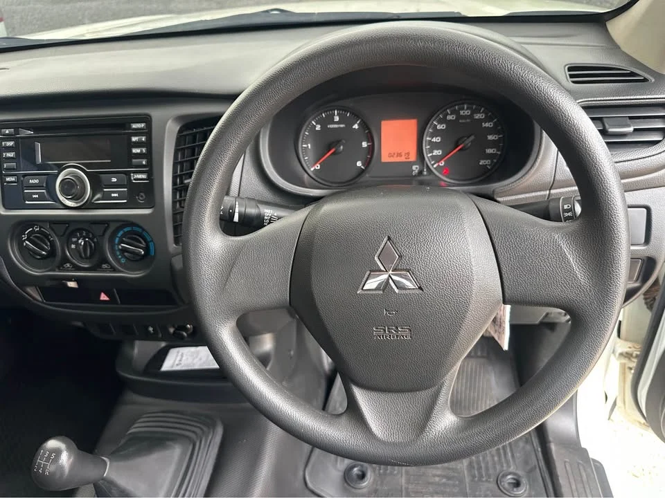 2022 Mitsubishi Triton V 3