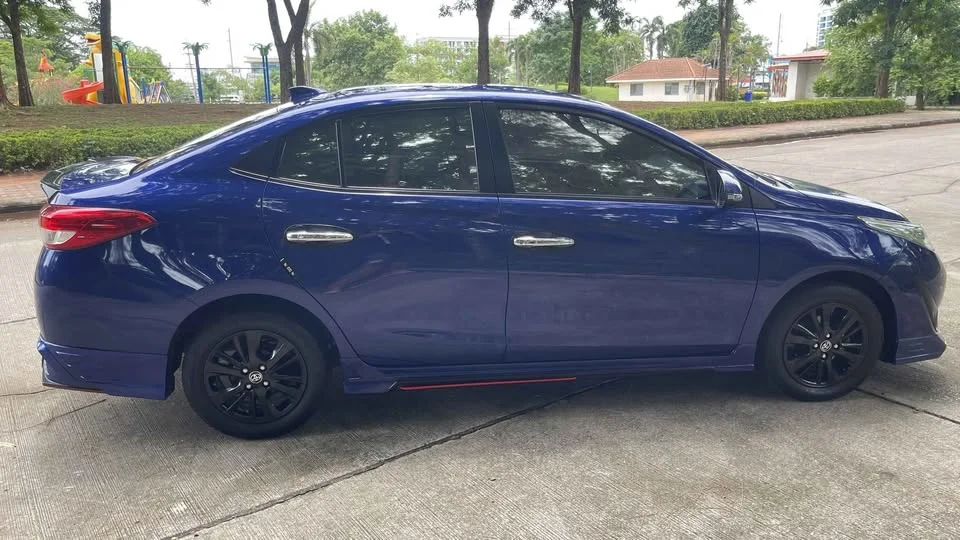2017 Toyota Yaris ATIV III 3