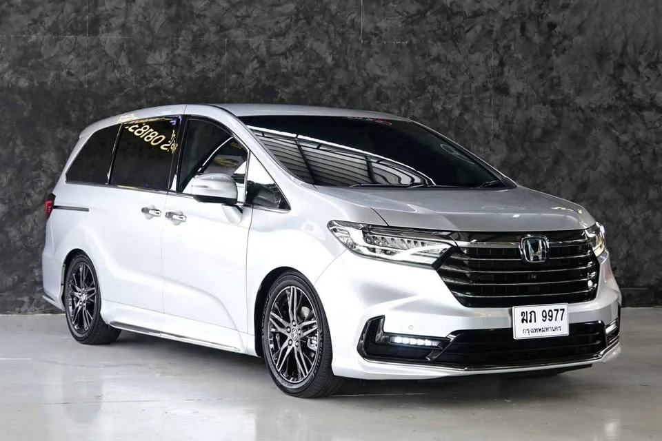 2022 Honda Odyssey V 2