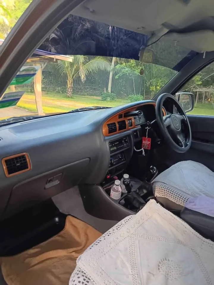 2000 Mazda 2500 Fighter V 3