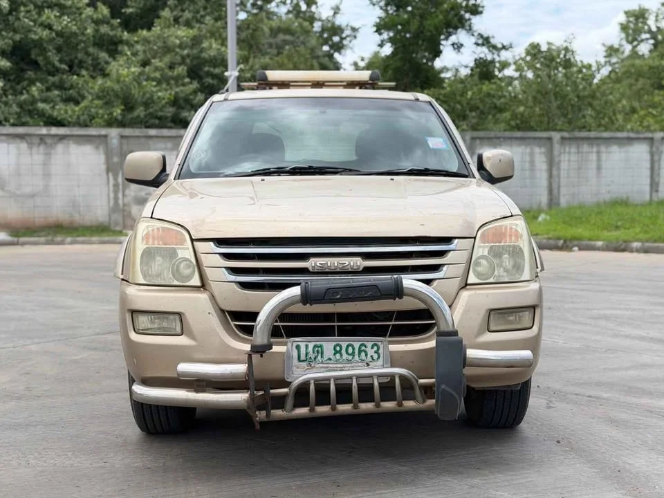 2005 Isuzu D-Max I 3