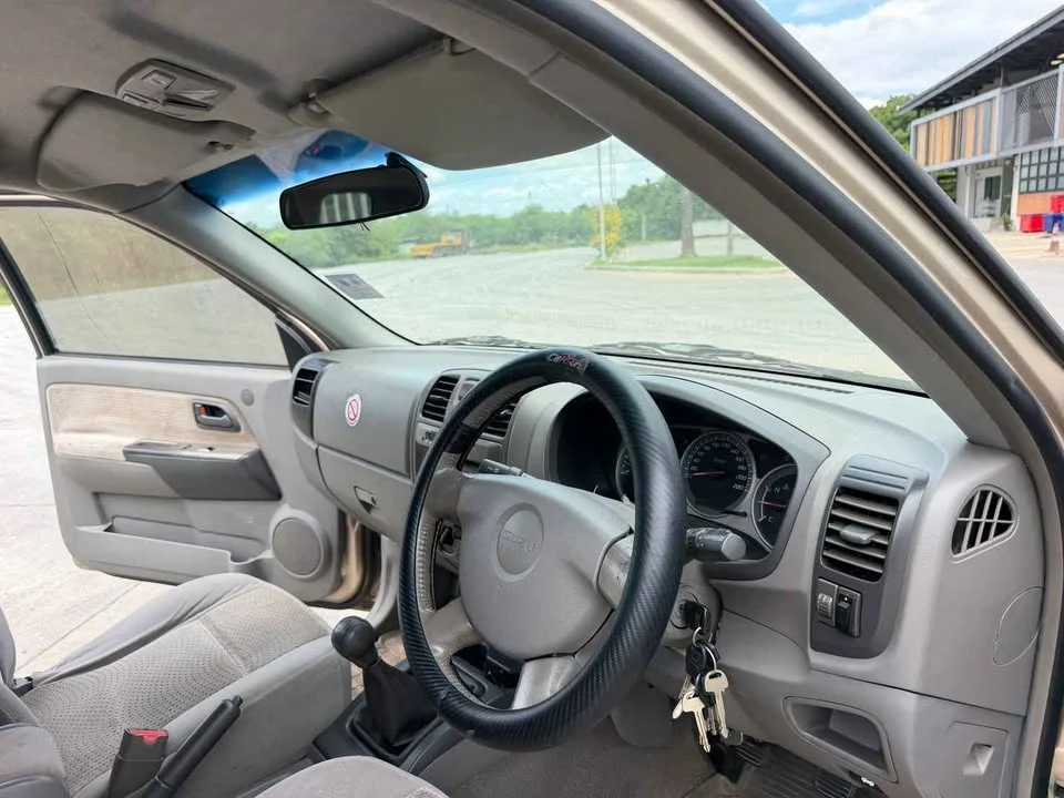 2005 Isuzu D-Max I 2