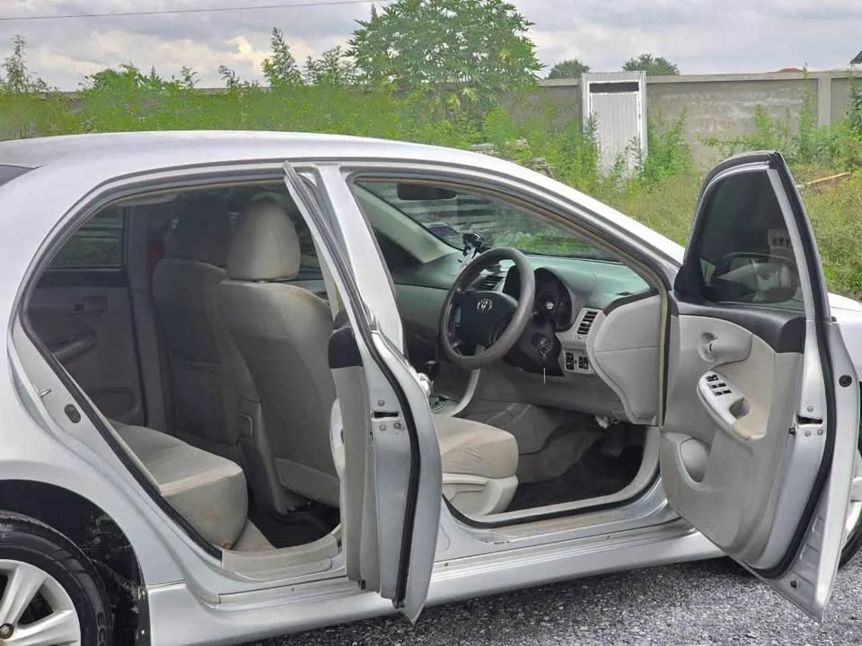 2008 Toyota Corolla Altis X (E140) 3