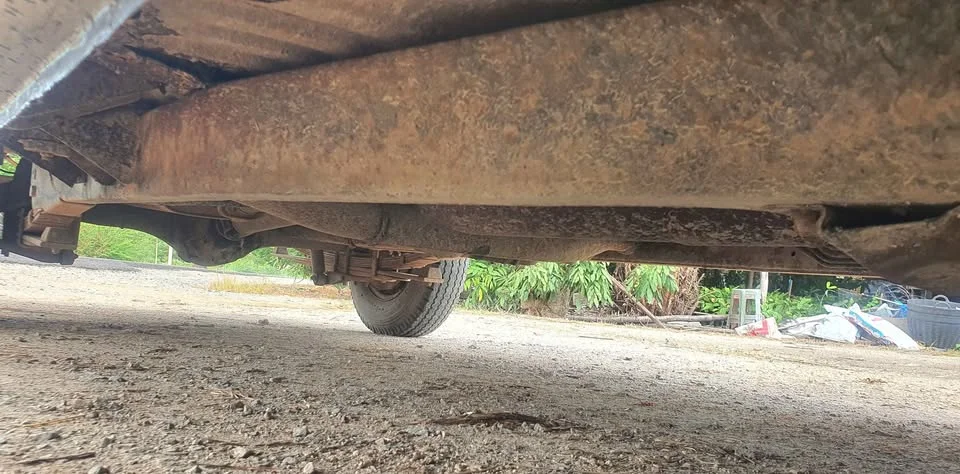 1992 Mitsubishi Triton II 3