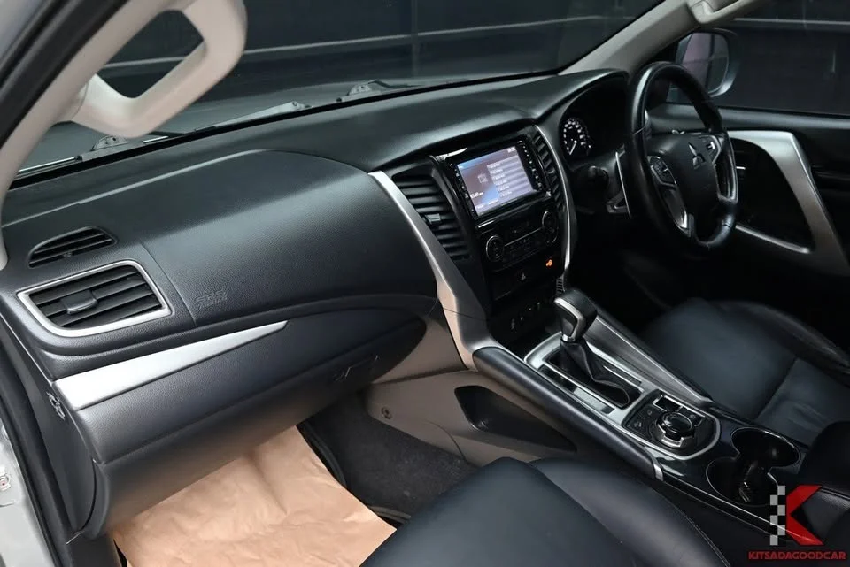 2018 Mitsubishi Pajero Sport III 2