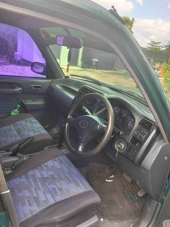 1997 Toyota RAV4 I 3