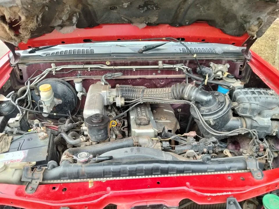 2006 Nissan Frontier I 3