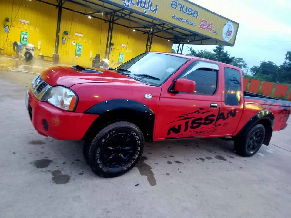 2005 Nissan Frontier I 2