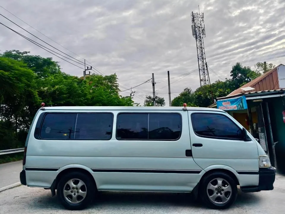 1997 Toyota Commuter IV (H100) 3