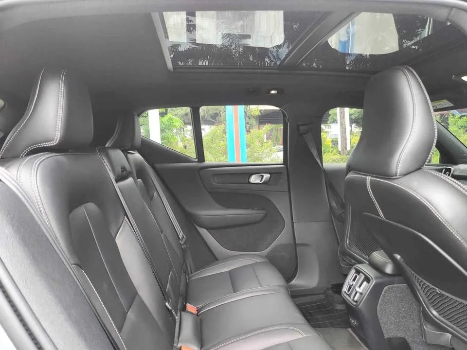 2022 Volvo XC40 3