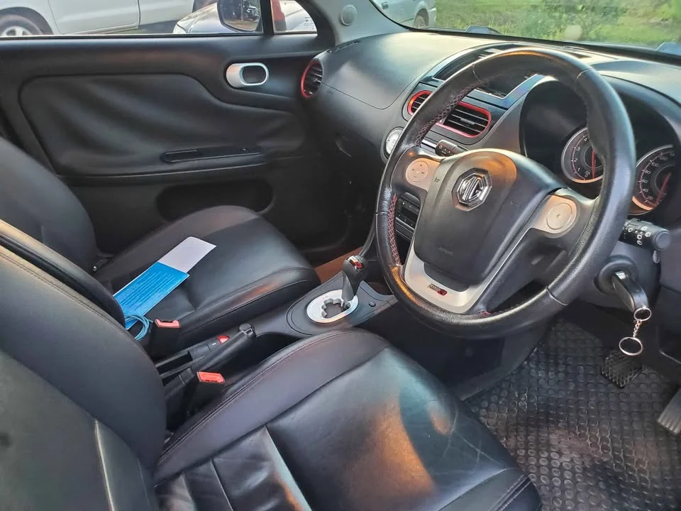 2015 MG 3 II 2