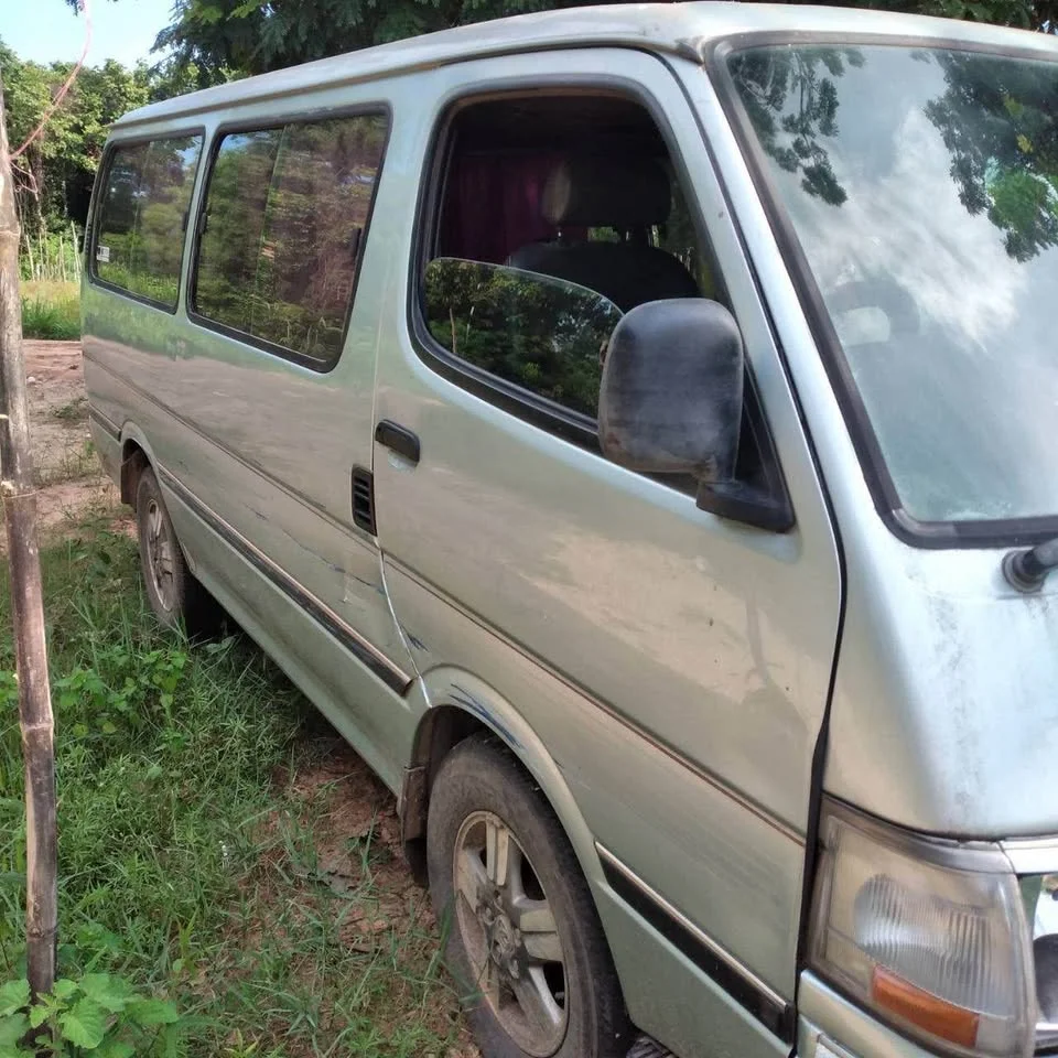 1995 Toyota Commuter IV (H100) 2