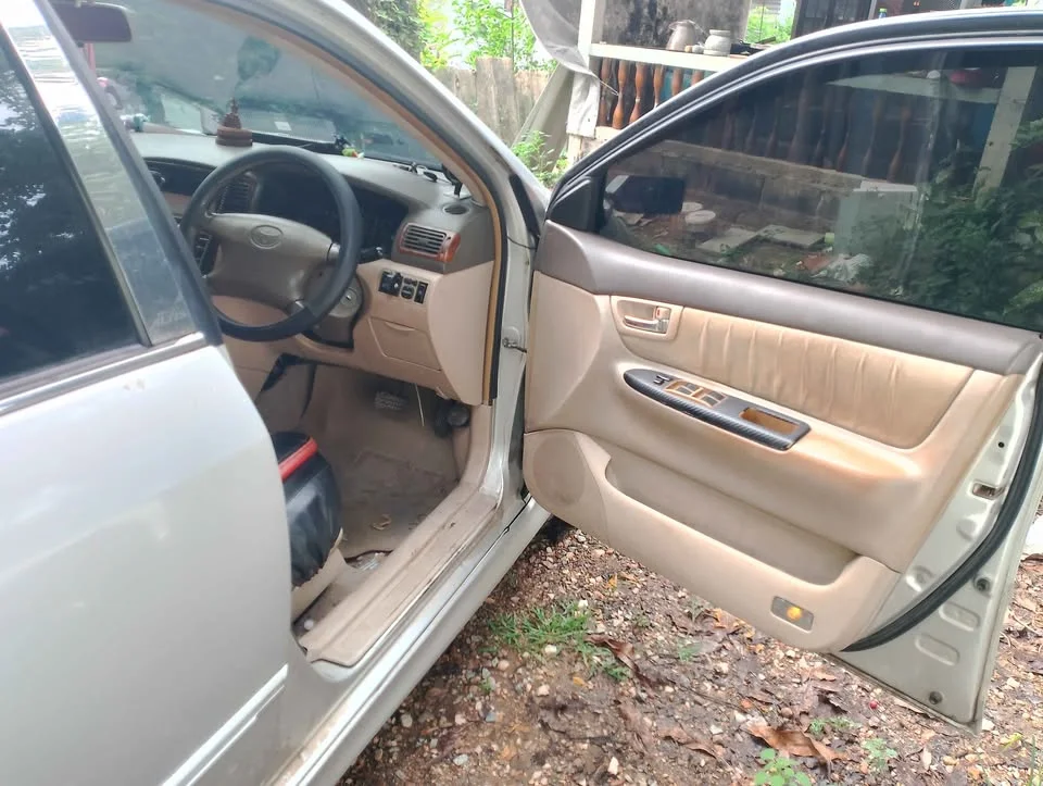 2003 Toyota Corolla Altis IX (E120) 3