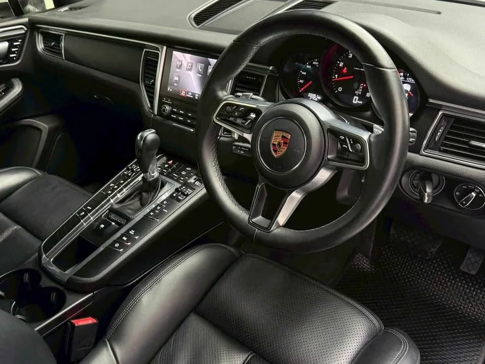 2018 Porsche Macan I 3