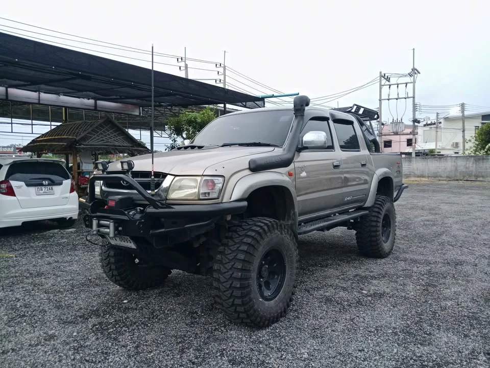 2003 Toyota Hilux Tiger VI 2