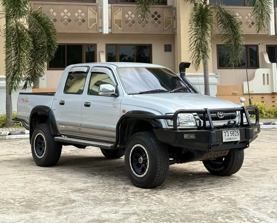 2003 Toyota Hilux Tiger VI 2