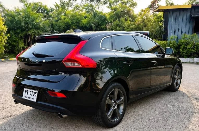 2013 Volvo V40 II 2