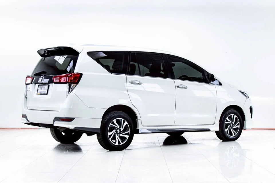 2021 Toyota Innova II 3