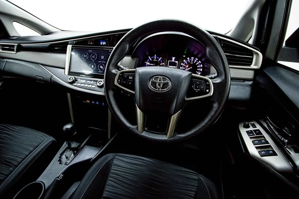 2021 Toyota Innova II 2