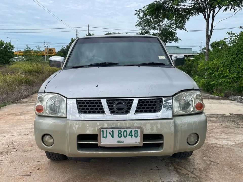 2002 Nissan Frontier I 2