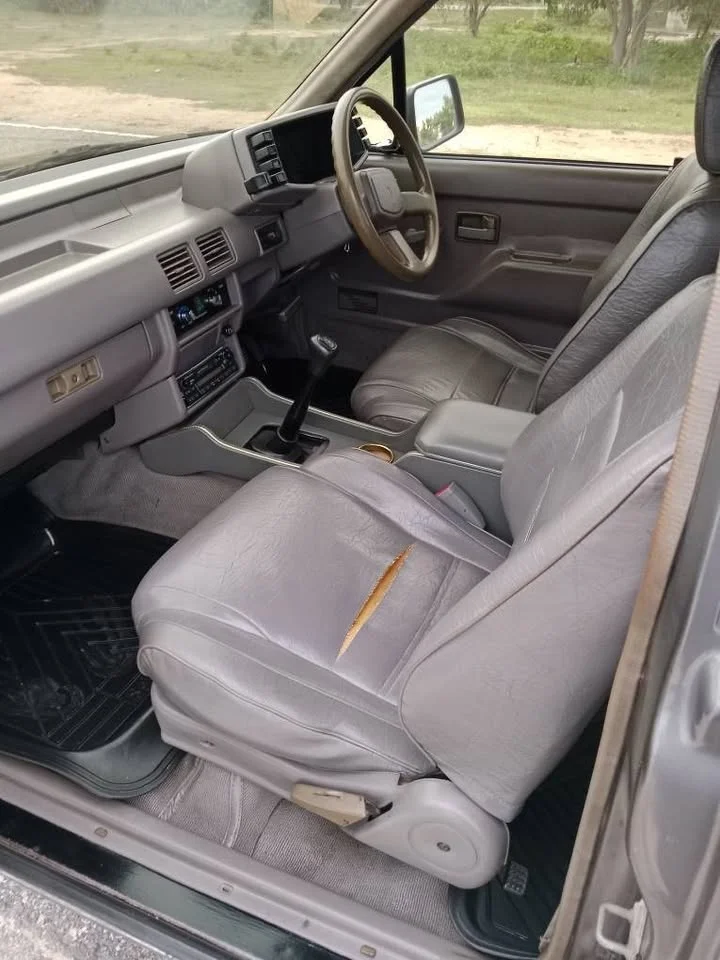 1989 Isuzu TFR III 2