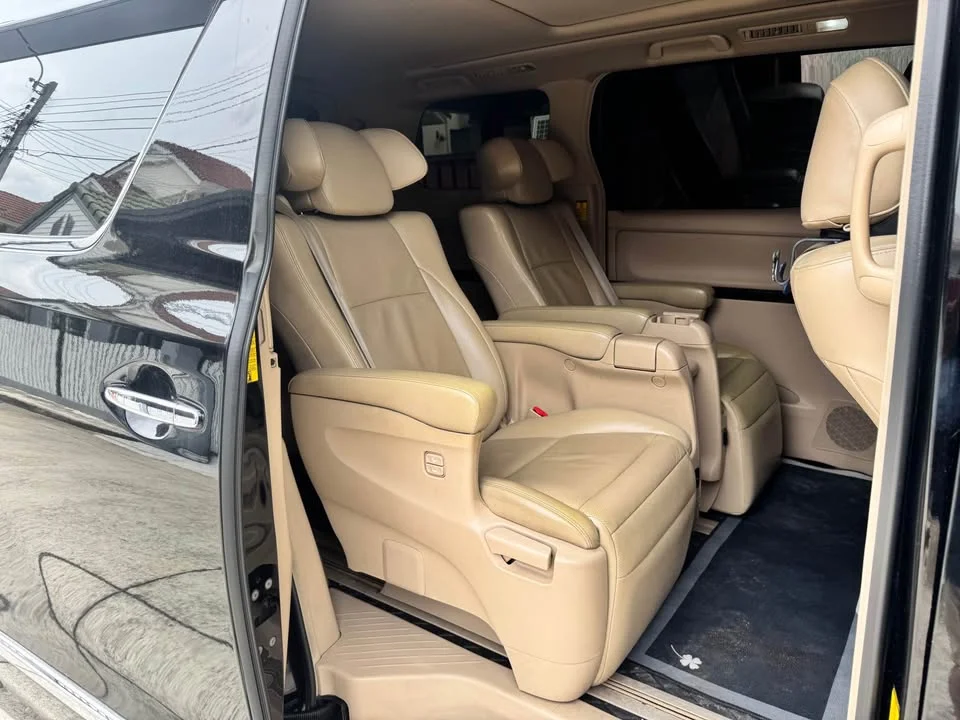 2012 Toyota Alphard, Vellfire II (AH20) 3