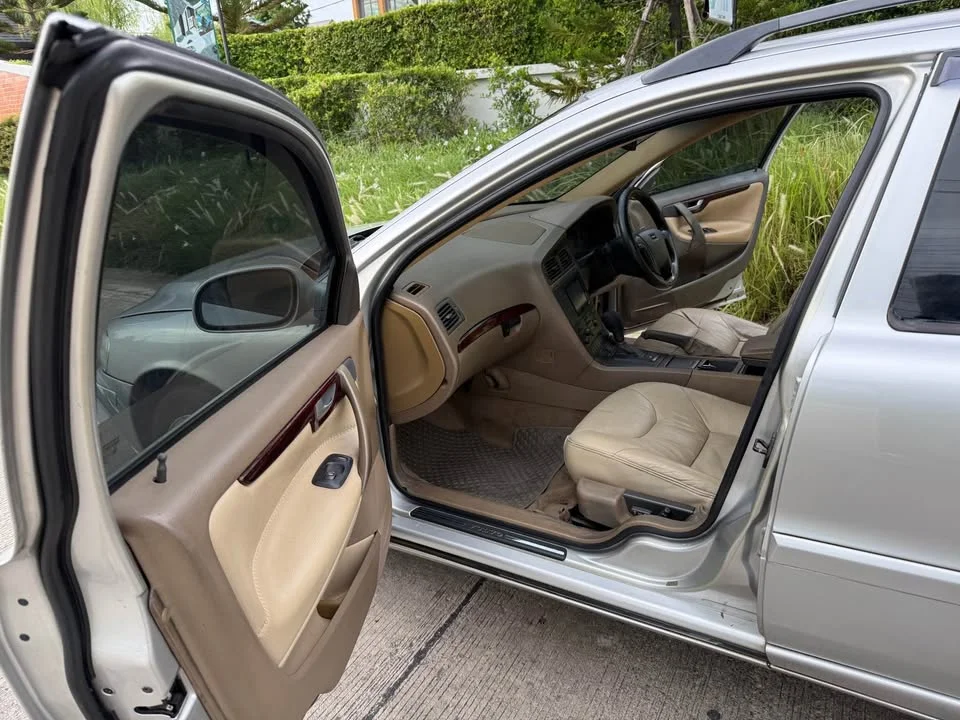 2002 Volvo V70 II 2