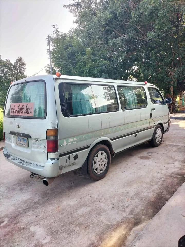 1995 Toyota Commuter IV (H100) 3