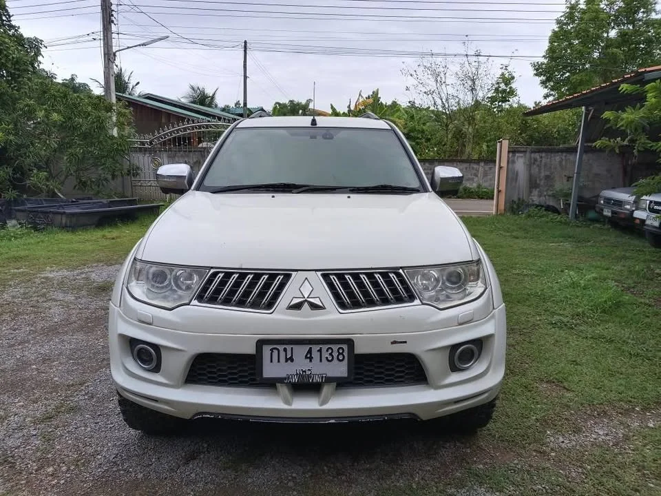 2011 Mitsubishi Pajero Sport II 3
