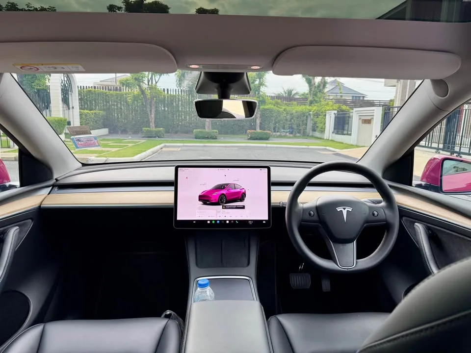 2023 Tesla Model Y 3