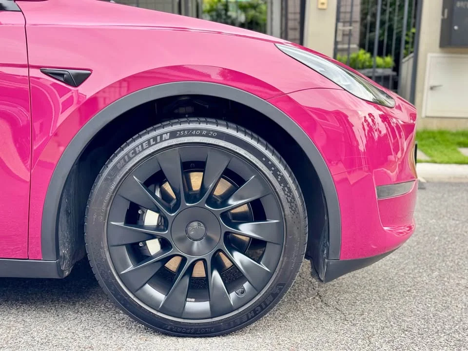 2023 Tesla Model Y 2
