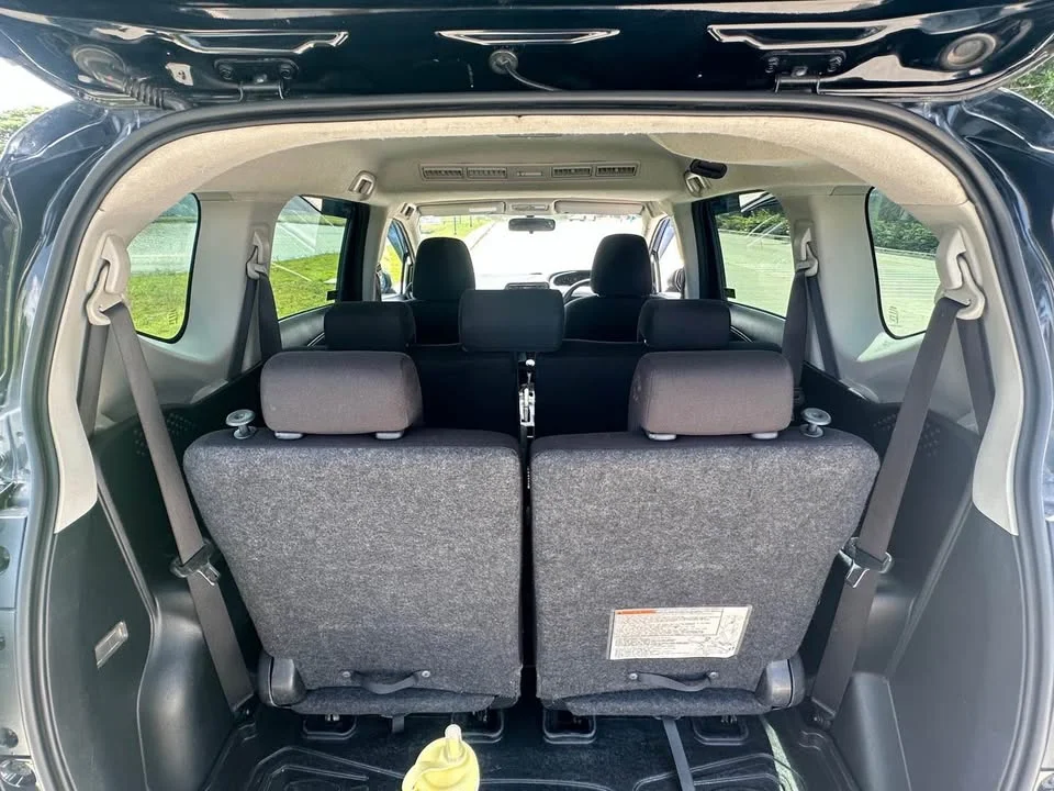 2019 Toyota Sienta II 3