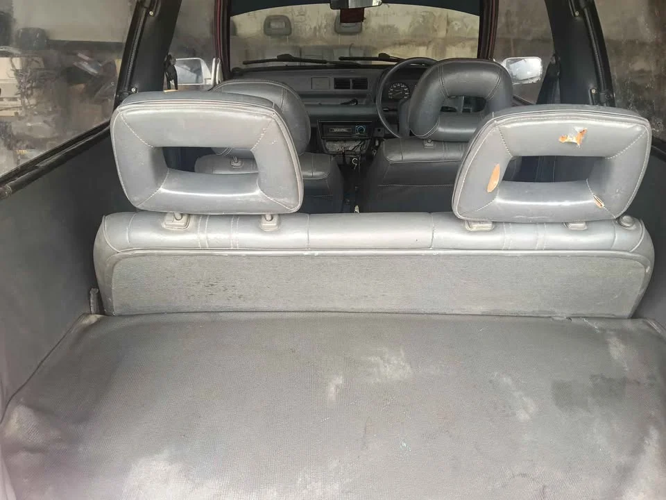 1990 Daihatsu Mira L200 3