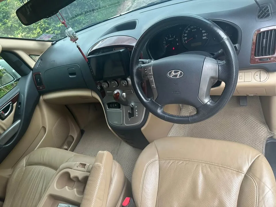 2011 Hyundai H-1 II 2