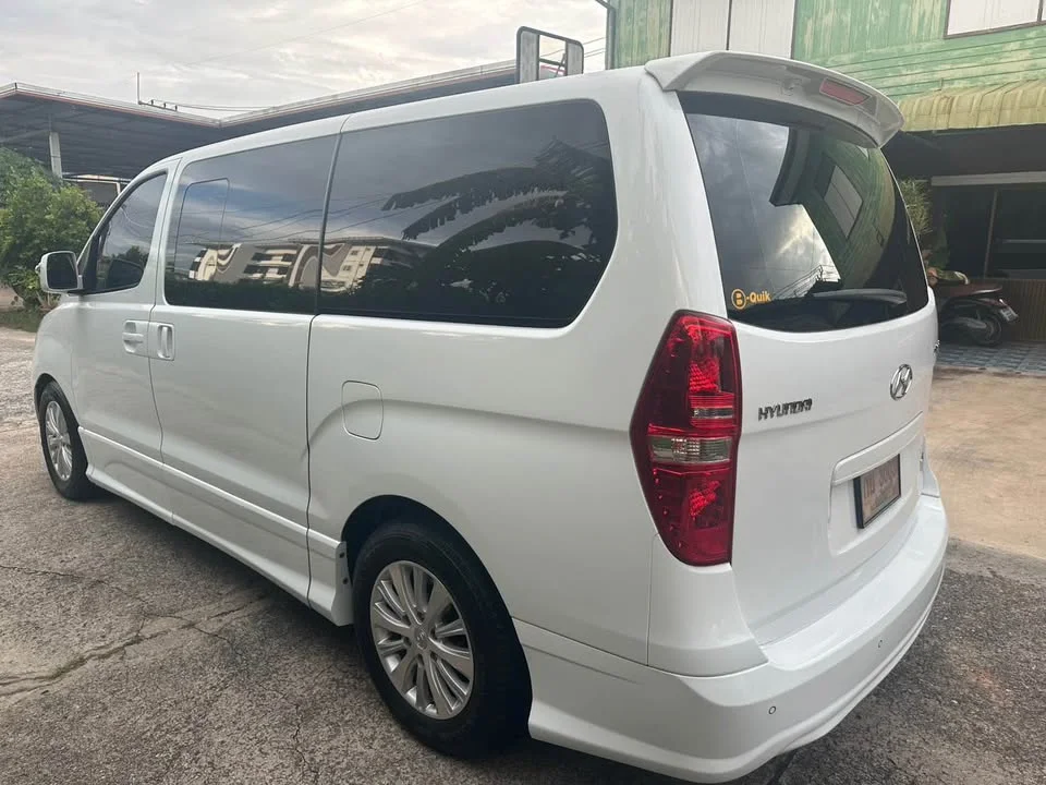 2011 Hyundai H-1 II 3