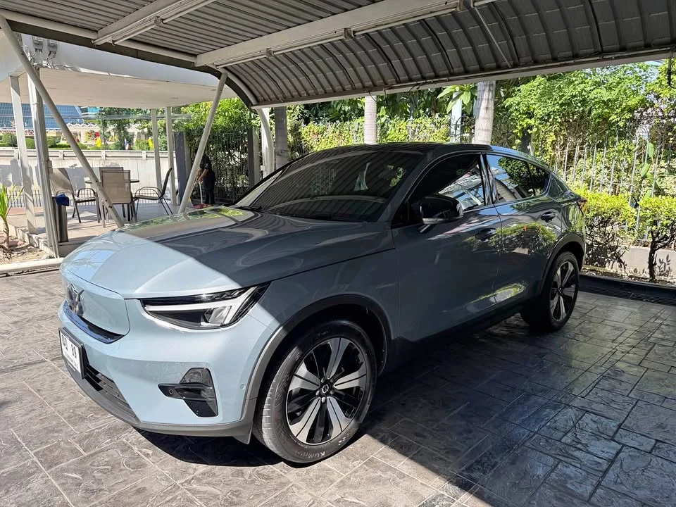 2024 Volvo XC40 3