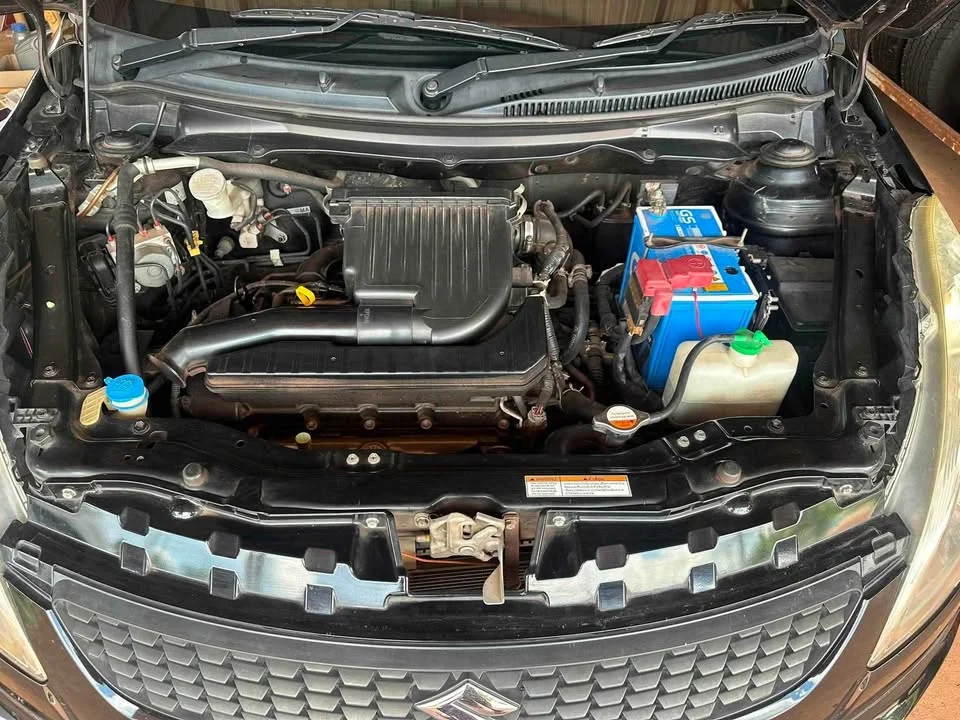 2013 Suzuki Swift II 3