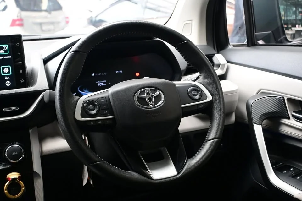 2022 Toyota Veloz III 2